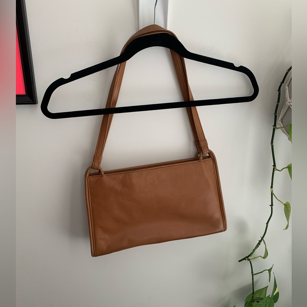 2 for $30 - 🐫 VINTAGE Caramel Envelope Purse ✉️ 👜 BIN 1 - Picture 7 of 13